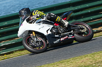 enduro-digital-images;event-digital-images;eventdigitalimages;mallory-park;mallory-park-photographs;mallory-park-trackday;mallory-park-trackday-photographs;no-limits-trackdays;peter-wileman-photography;racing-digital-images;trackday-digital-images;trackday-photos